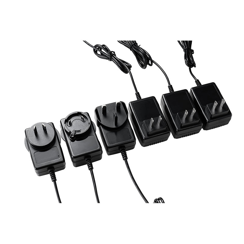 What measures does the li-ion battery charger take to prevent equipment damage in response to overload risks?