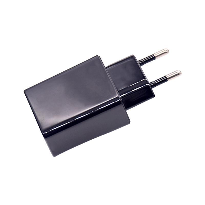 USB Power Adapter 10W01 glossy