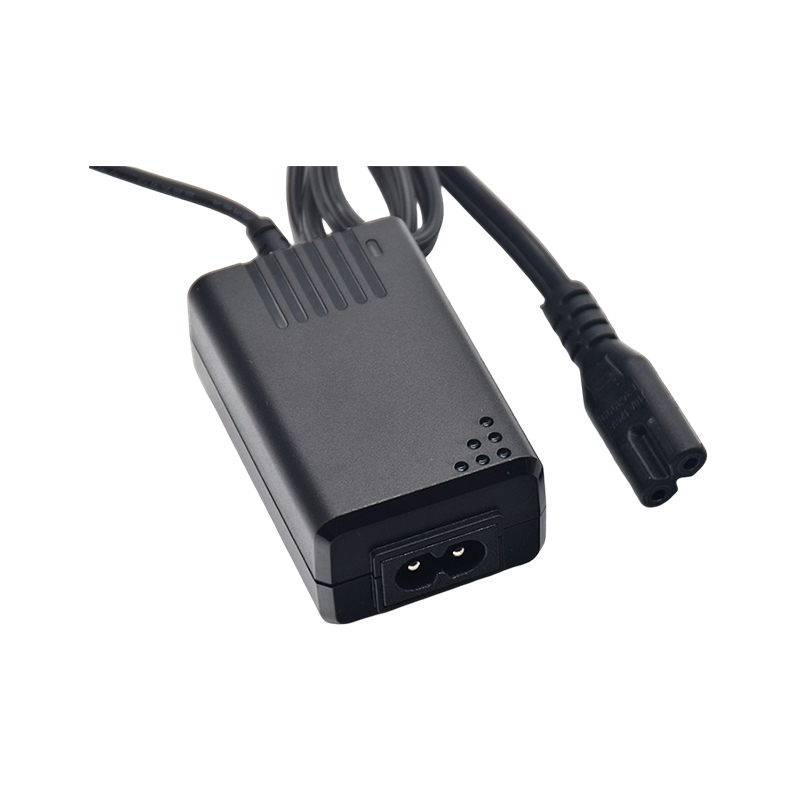 How can the short-circuit protection response time of a desktop power adapter be shortened?