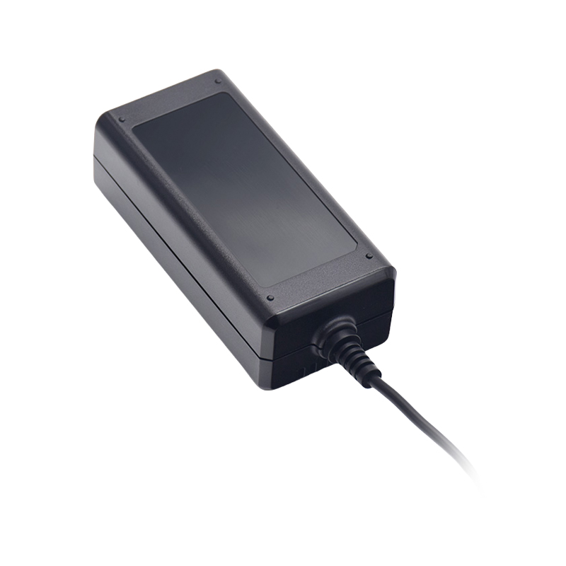 How can we reduce the defect rate in the production process of desktop chargers through structural optimization?
